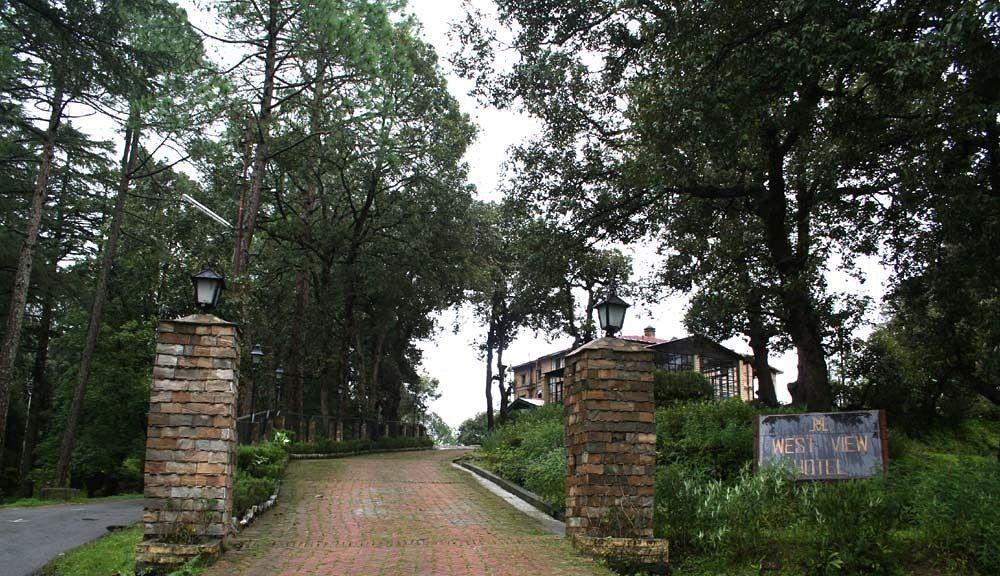 West View Hotel Ranikhet Eksteriør bilde