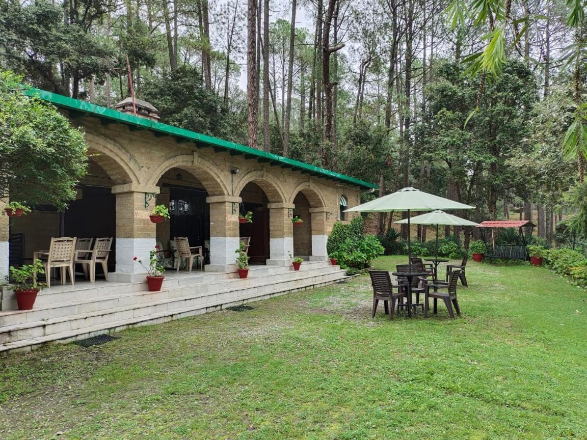 West View Hotel Ranikhet Eksteriør bilde