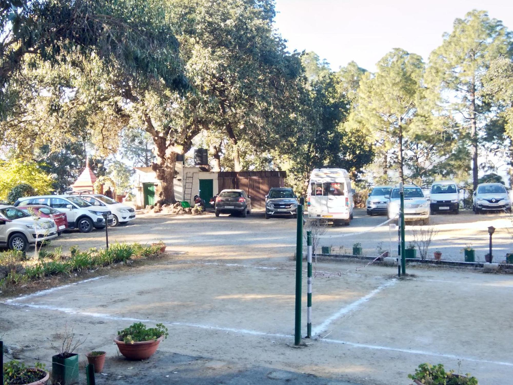 West View Hotel Ranikhet Eksteriør bilde